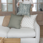 Buttercup - 22" - Pillow Cover